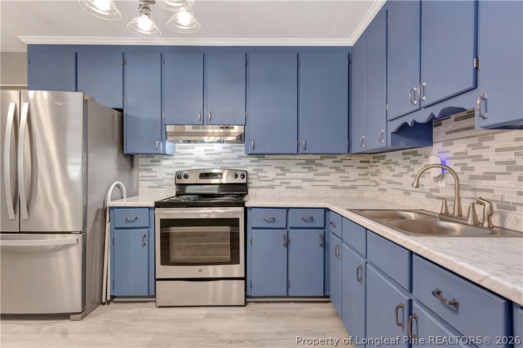 591 E Great Marsh Church Road, St Pauls, NC 28384 — photo 10