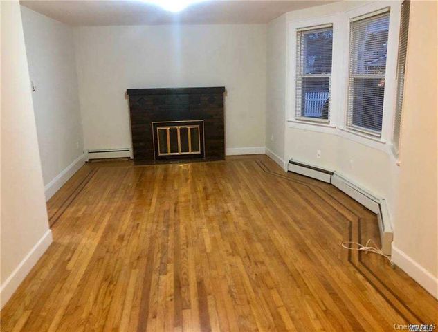 1 Allen Street 1, Lynbrook, NY 11563