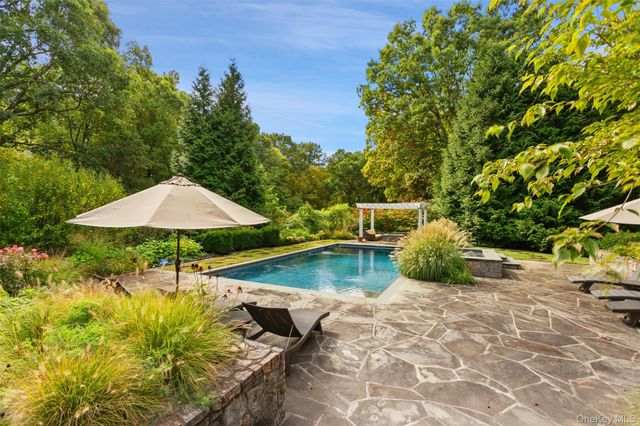 82 Honey Hollow Road, Pound Ridge, NY 10576
