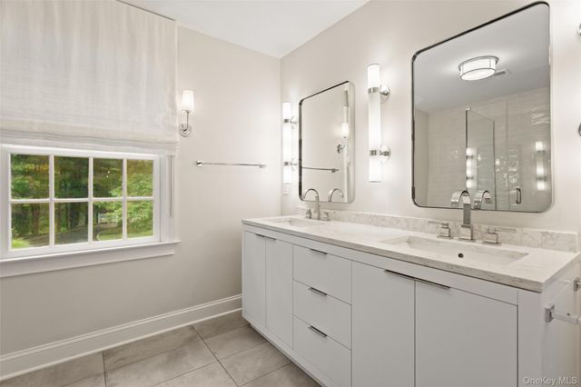 82 Honey Hollow Road, Pound Ridge, NY 10576
