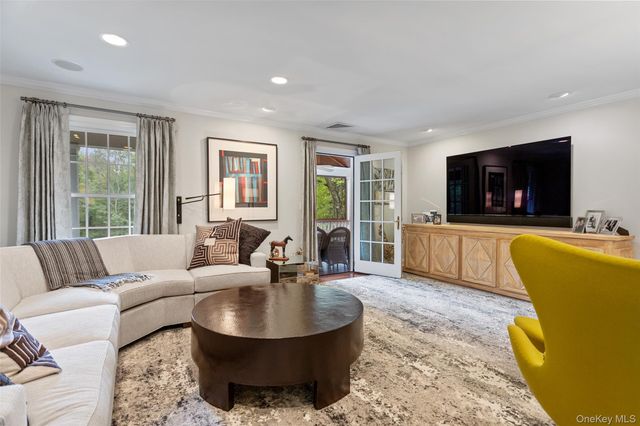82 Honey Hollow Road, Pound Ridge, NY 10576