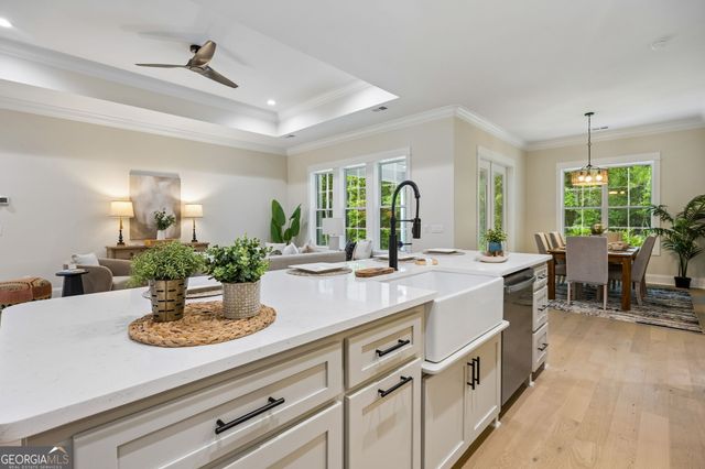 696 La Vento Lane, Waverly, GA 31565