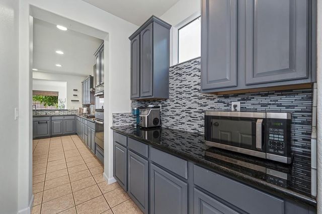 1314 Earlham Ln, Lincoln, CA 95648