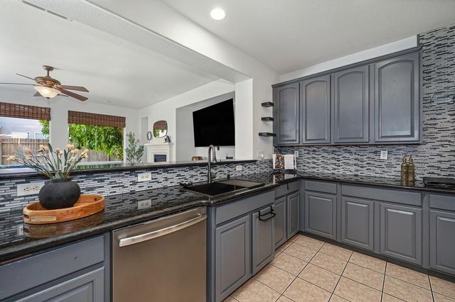 1314 Earlham Ln, Lincoln, CA 95648