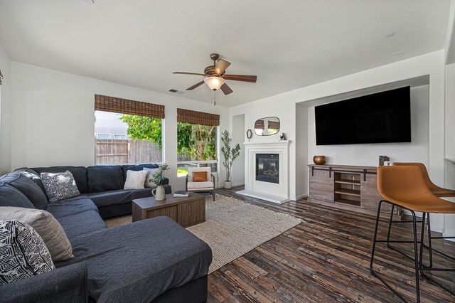 1314 Earlham Ln, Lincoln, CA 95648