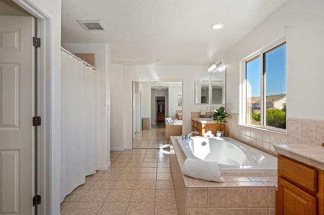 1314 Earlham Ln, Lincoln, CA 95648
