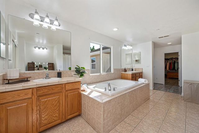 1314 Earlham Ln, Lincoln, CA 95648