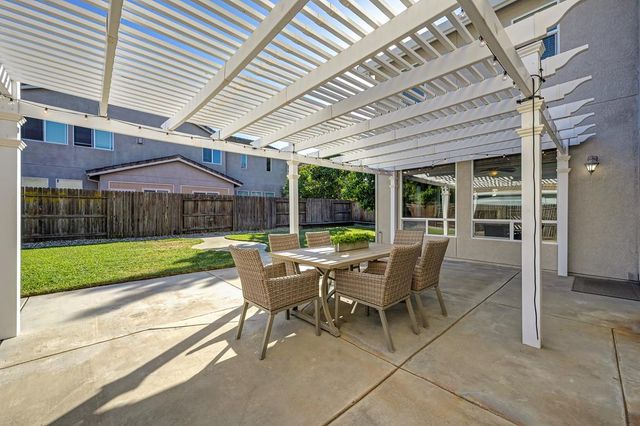 1314 Earlham Ln, Lincoln, CA 95648