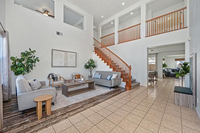 1314 Earlham Ln, Lincoln, CA 95648