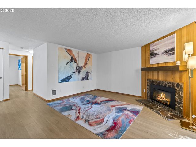 5190 Nw NEAKAHNIE Ave 11, Portland, OR 97229