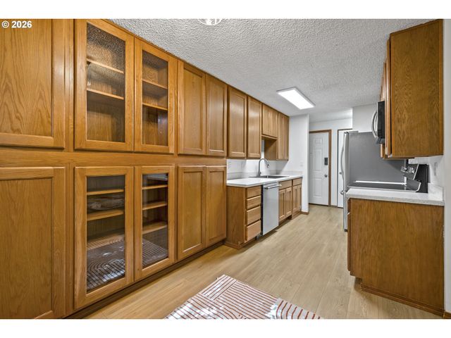 5190 Nw NEAKAHNIE Ave 11, Portland, OR 97229