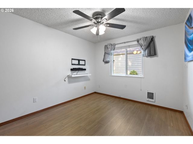 5190 Nw NEAKAHNIE Ave 11, Portland, OR 97229