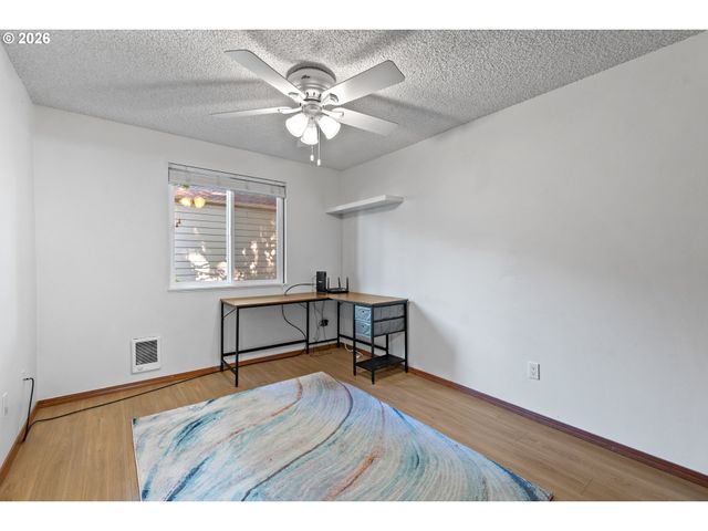5190 Nw NEAKAHNIE Ave 11, Portland, OR 97229