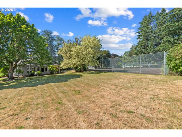 5190 Nw NEAKAHNIE Ave 11, Portland, OR 97229
