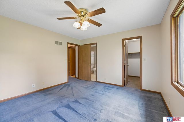 5527 Enterprise Drive, Lincoln, NE 68521