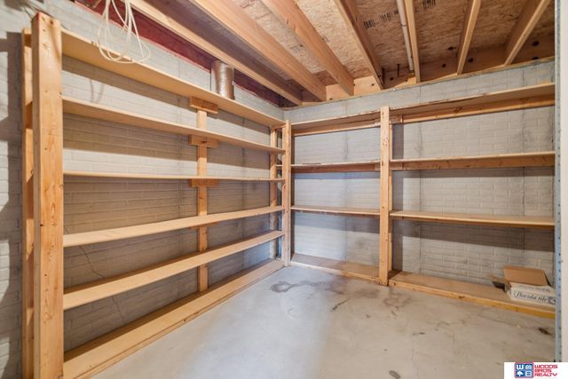 5527 Enterprise Drive, Lincoln, NE 68521