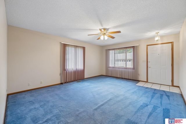 5527 Enterprise Drive, Lincoln, NE 68521