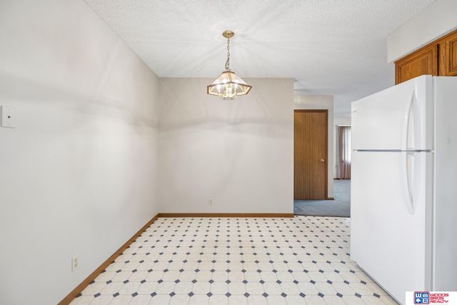 5527 Enterprise Drive, Lincoln, NE 68521