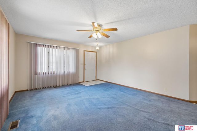5527 Enterprise Drive, Lincoln, NE 68521