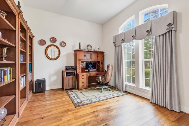 229 Sundog Road, Huntsville, TX 77340