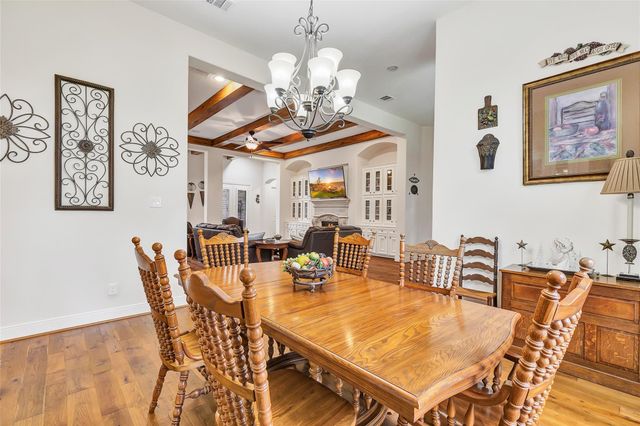 229 Sundog Road, Huntsville, TX 77340