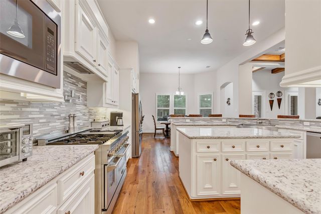 229 Sundog Road, Huntsville, TX 77340