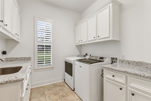 229 Sundog Road, Huntsville, TX 77340