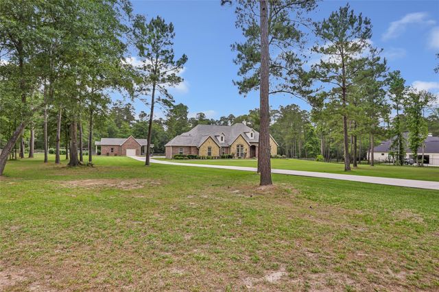229 Sundog Road, Huntsville, TX 77340