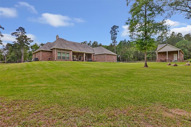 229 Sundog Road, Huntsville, TX 77340