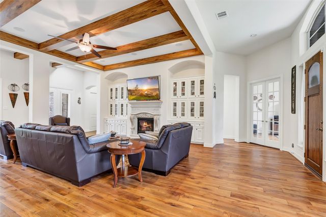 229 Sundog Road, Huntsville, TX 77340
