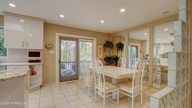 8 Manor Drive, Manalapan, NJ 07726