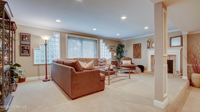 8 Manor Drive, Manalapan, NJ 07726