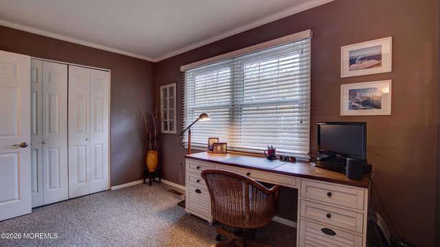 8 Manor Drive, Manalapan, NJ 07726