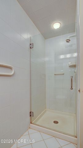 8 Manor Drive, Manalapan, NJ 07726