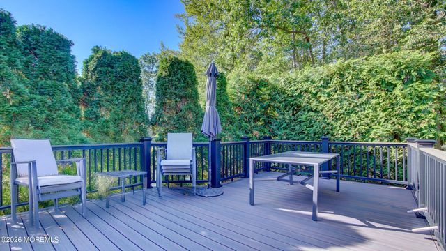 8 Manor Drive, Manalapan, NJ 07726