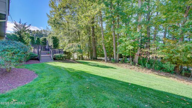 8 Manor Drive, Manalapan, NJ 07726