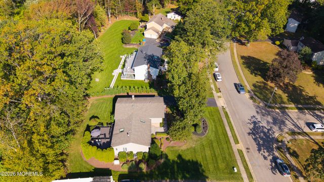 8 Manor Drive, Manalapan, NJ 07726