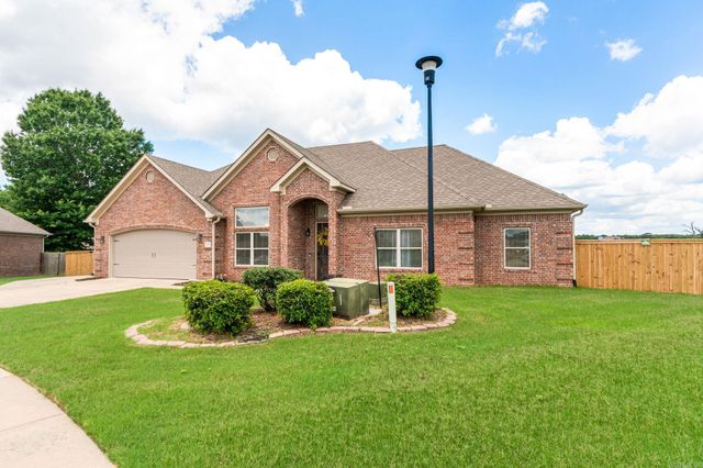 3211 Robbins Drive, Bryant, AR 72022