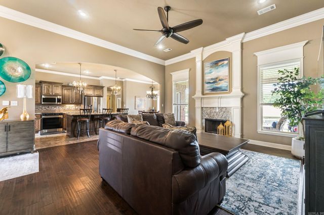 3211 Robbins Drive, Bryant, AR 72022