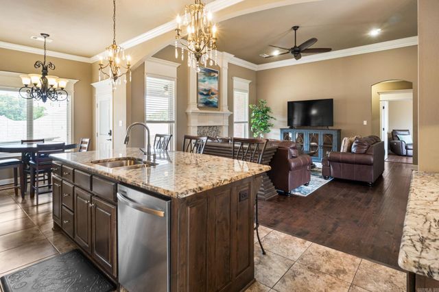 3211 Robbins Drive, Bryant, AR 72022