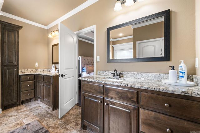 3211 Robbins Drive, Bryant, AR 72022