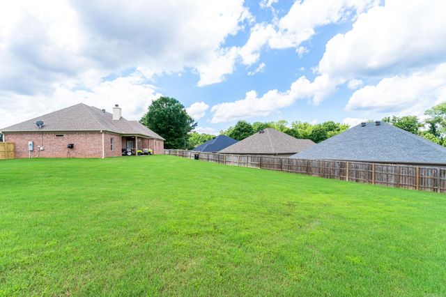 3211 Robbins Drive, Bryant, AR 72022
