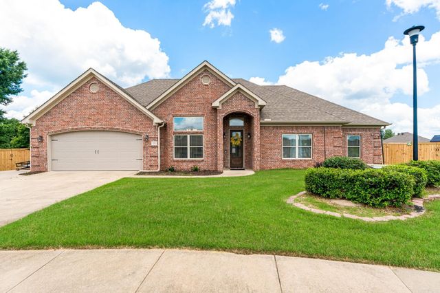 3211 Robbins Drive, Bryant, AR 72022