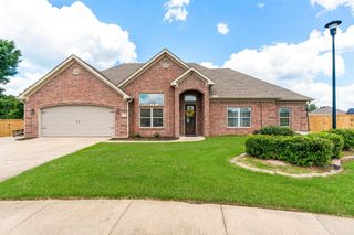 3211 Robbins Drive, Bryant, AR 72022