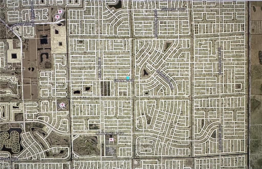 870 Chantilly ST E, LEHIGH ACRES, FL 33974 — photo 4