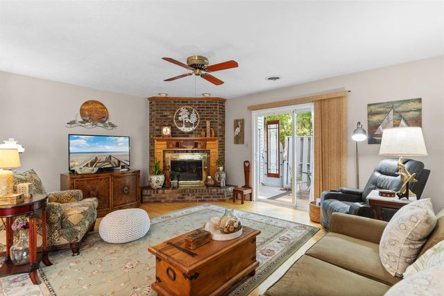 830 44th Ave N Apt J4, Myrtle Beach, SC 29577