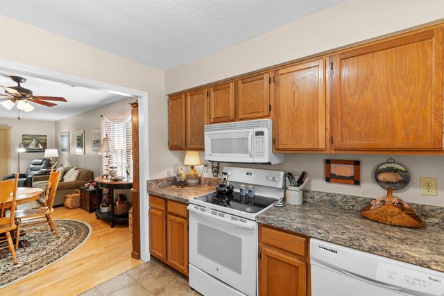 830 44th Ave N Apt J4, Myrtle Beach, SC 29577