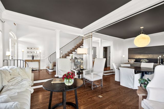 115 Chatsworth Dr, Nashville, TN 37215