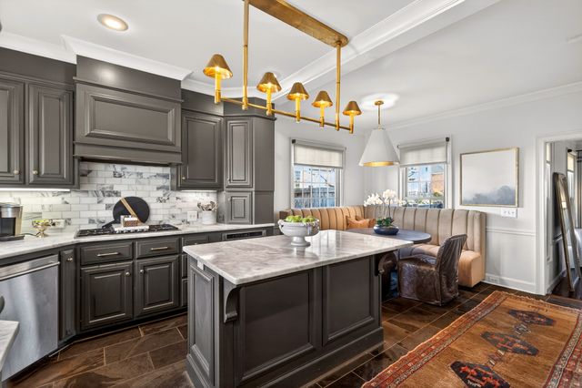 115 Chatsworth Dr, Nashville, TN 37215