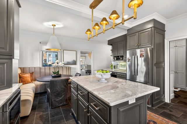 115 Chatsworth Dr, Nashville, TN 37215